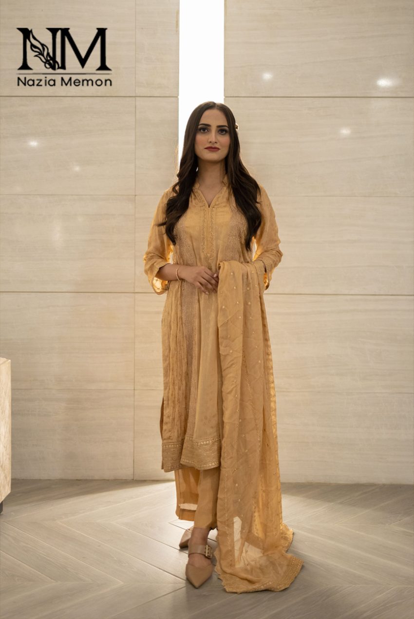 Machine Embroidered Fine Chiffon Shirt And Dupatta With Trousers -3PC